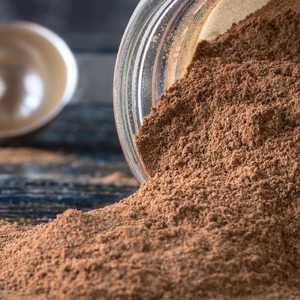 DIY Protein Powder: Master the art of crafting homemade blends! Learn simple steps using natural ingredients for a cost-effective.