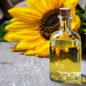 Discover the nourishing benefits of sunflower oil