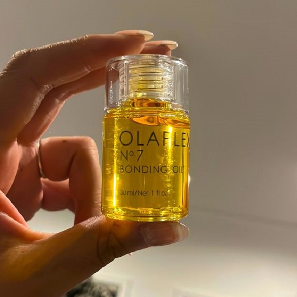 Discover how long to leave hair oil