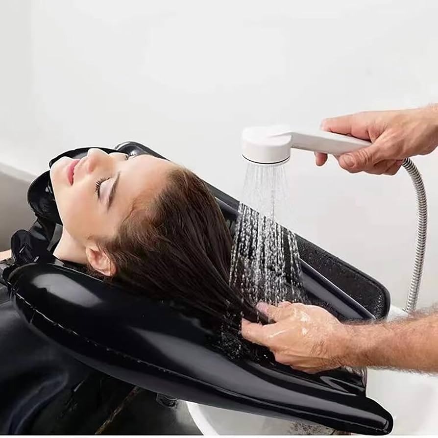 how long to leave oil in hair before washing